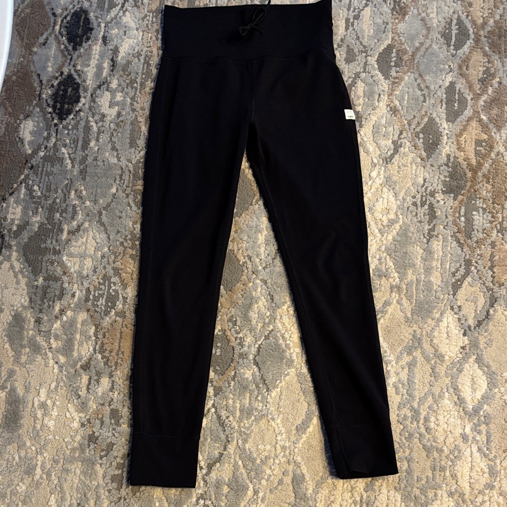 Vuori Daily Black Leggings